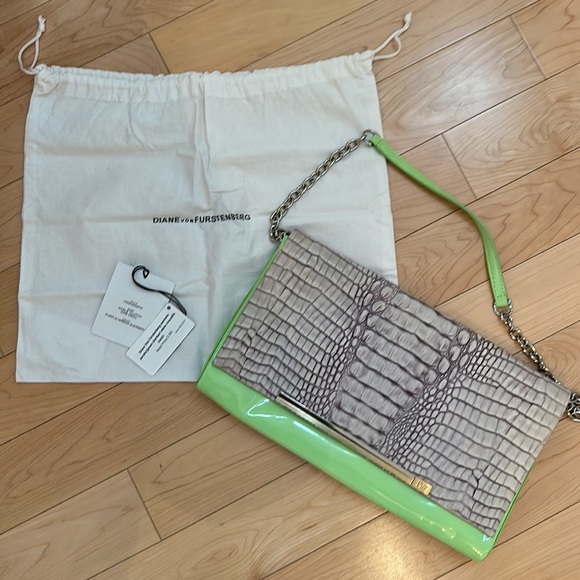 DVF Adele clutch, very good condition - Picture 2 of 7